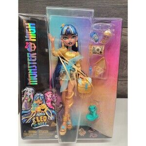 NIB Monster High Cleo De Nile Doll 10.4  Streaked Hair, Pet Dog Fashion Doll